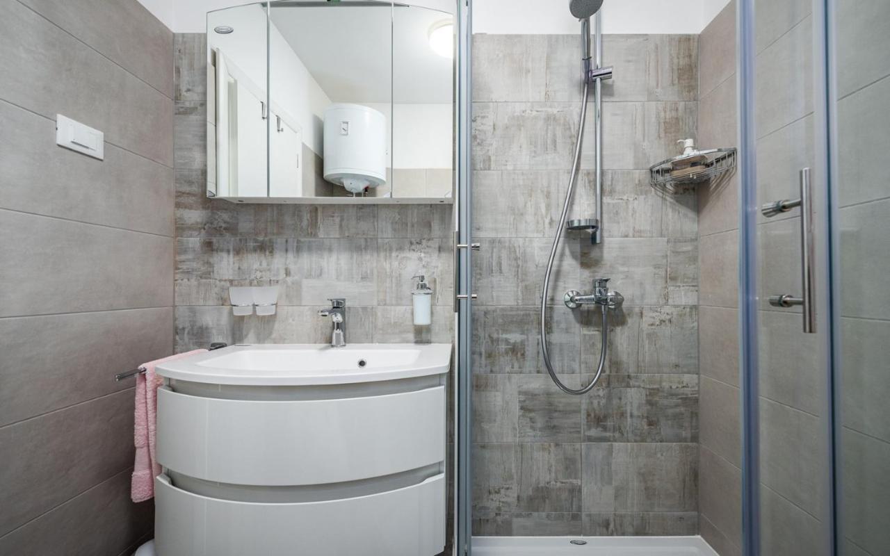 Sofia House With Apartment أوماغ المظهر الخارجي الصورة